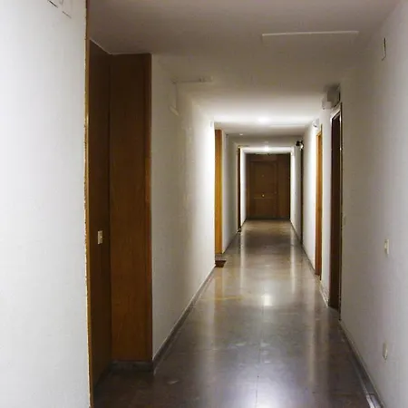 Monjes De La Biblioteca 게스트하우스 *